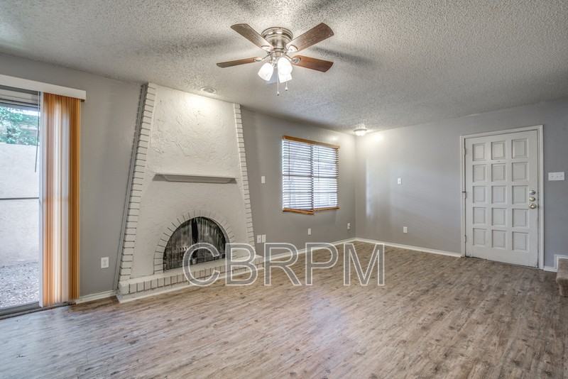 5324 Kenosha Ave - Photo 6 of 26