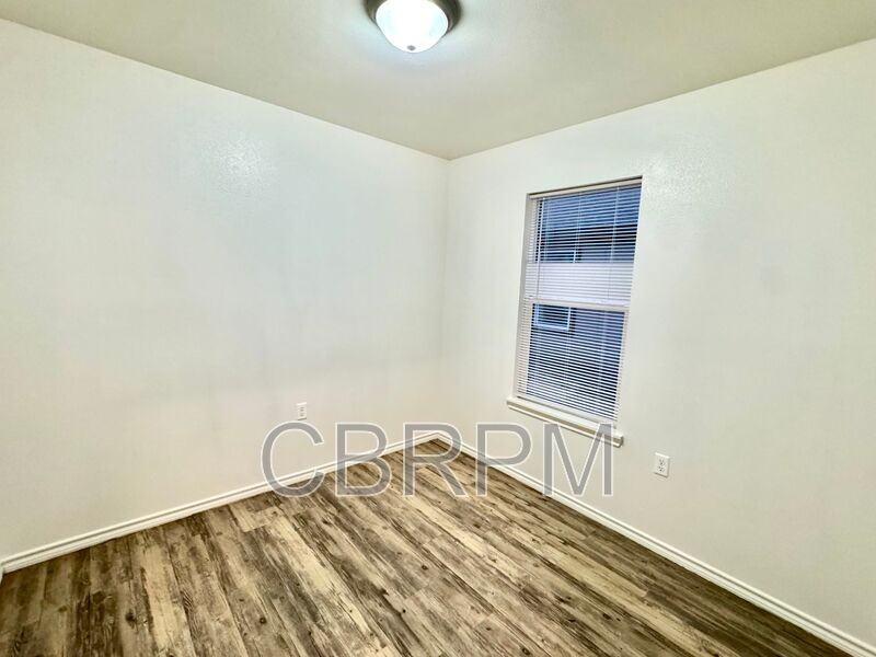 2123 E Broadway #2 - Photo 7 of 26