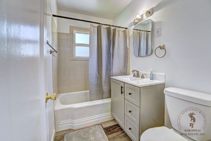 1355 Mesa Ave - Photo 3 of 8