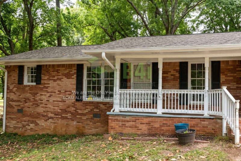 6106 Venetian Way Sw - Photo 2 of 18