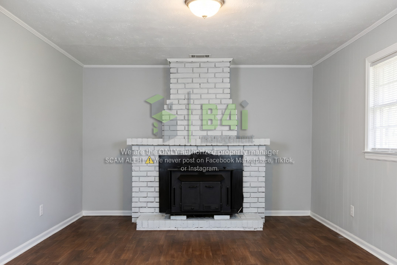 6106 Venetian Way Sw - Photo 3 of 18