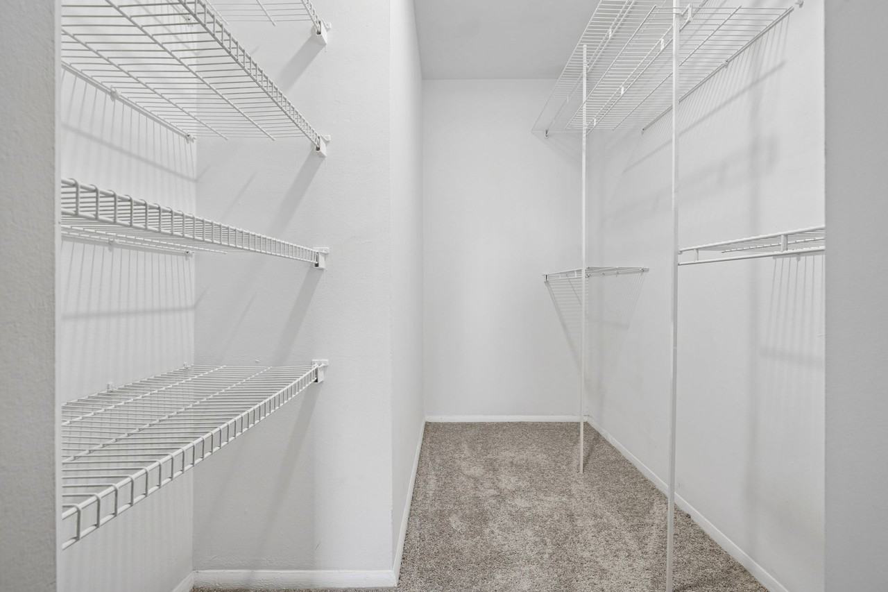 Hoffman Hills Apartments - Photo 7 of 50