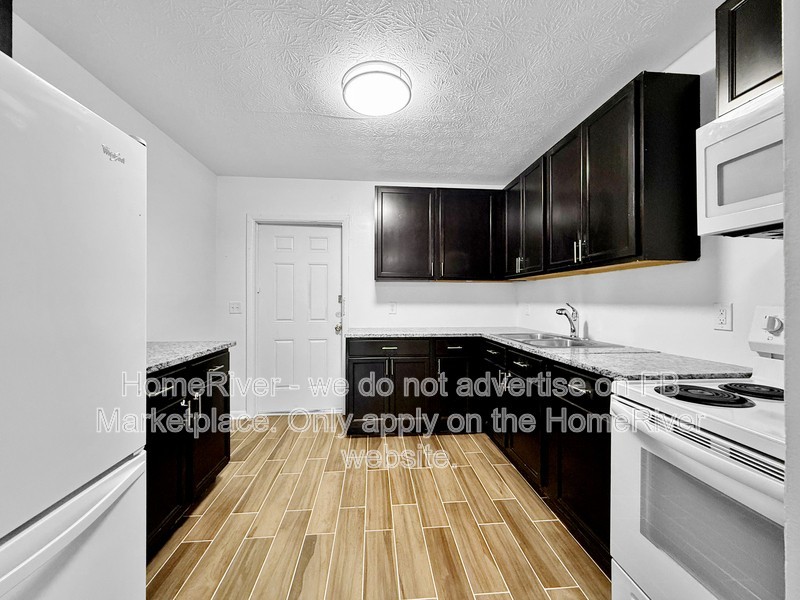 5747 Antoinette Ln - Photo 4 of 19