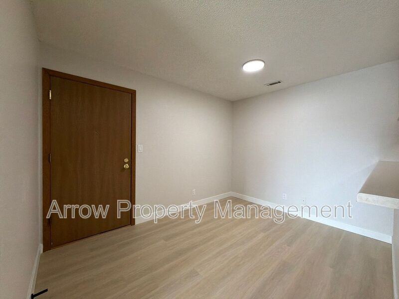 2354 N 44th St #22 - Photo 3 of 11