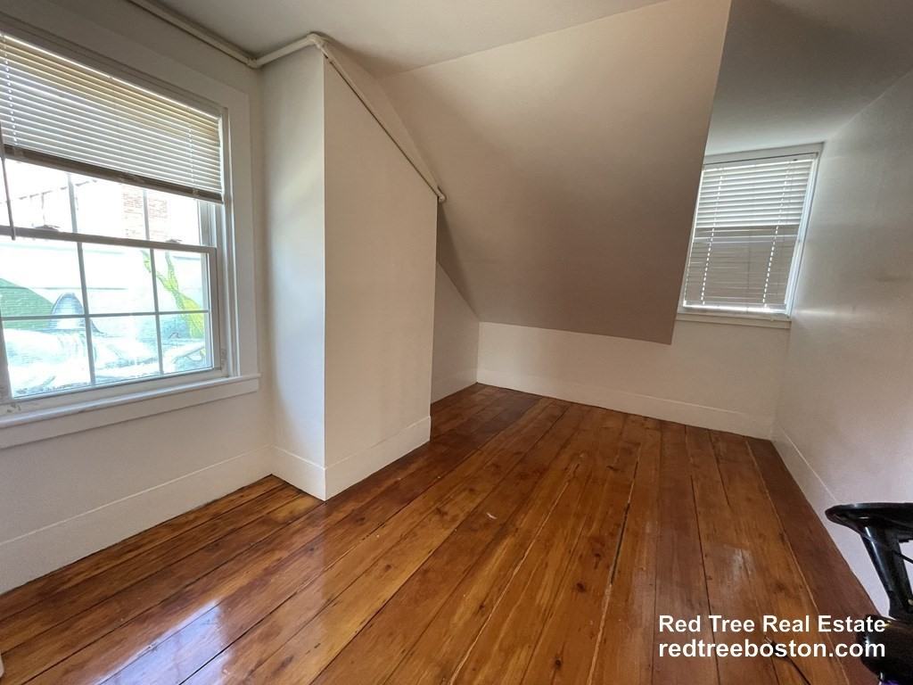 22 Maverick St #2 - Photo 2 of 15