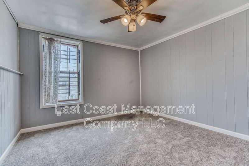 1253 Sargeant St - Photo 2 of 33