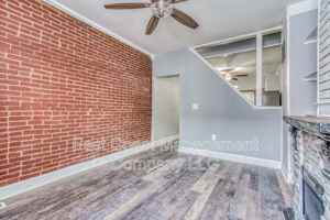 featured image of 1253 Sargeant St