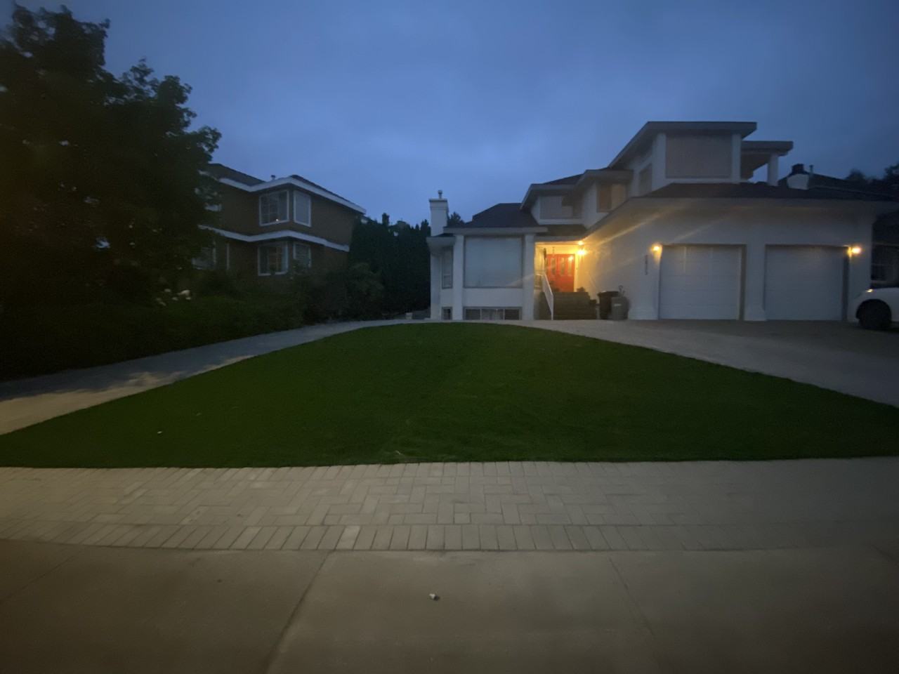 2635 Sandstone Crescent - Photo 2 of 13