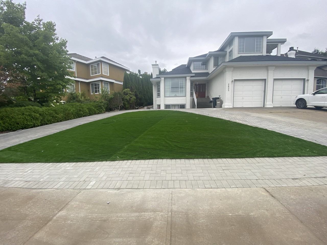 2635 Sandstone Crescent - Photo 4 of 13