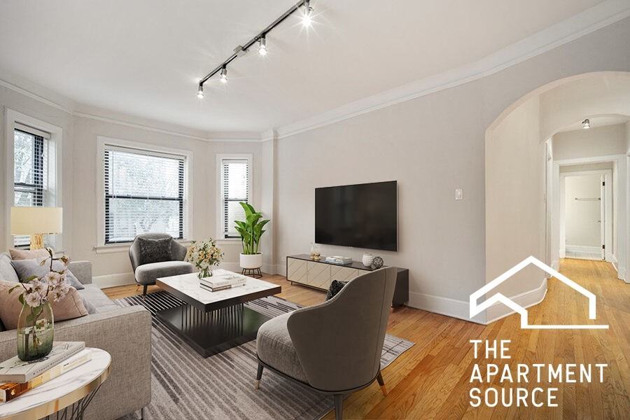 2323 N Rockwell St #B1 - Photo 2 of 13