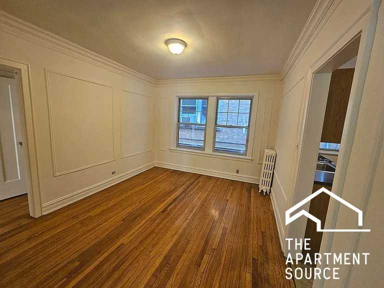 932 Judson Ave #E1 - Photo 3 of 7