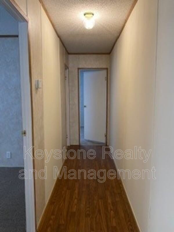 703 Trevor Ln - Photo 7 of 10