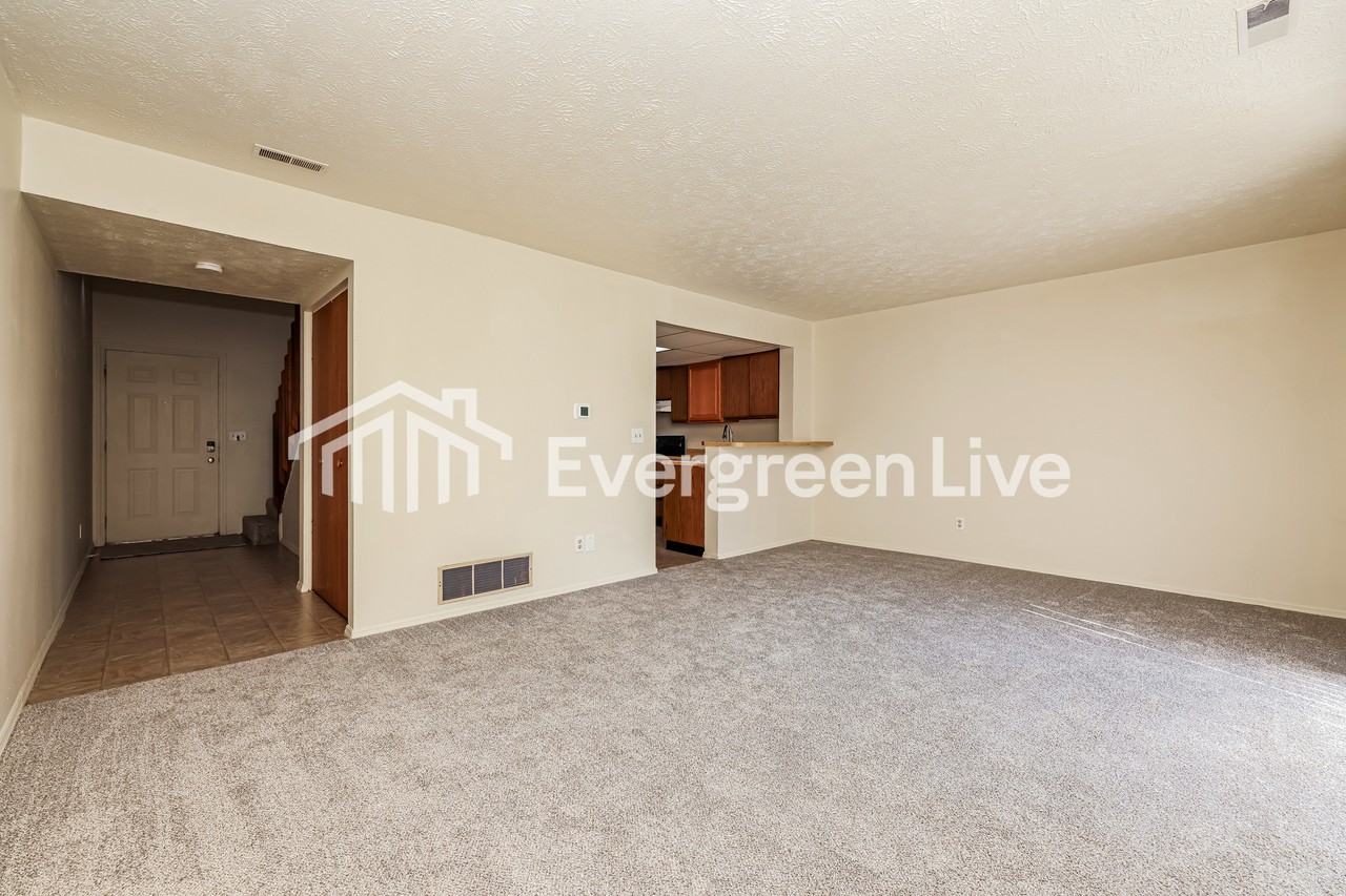 9722 Nettleton Park - Photo 4 of 15