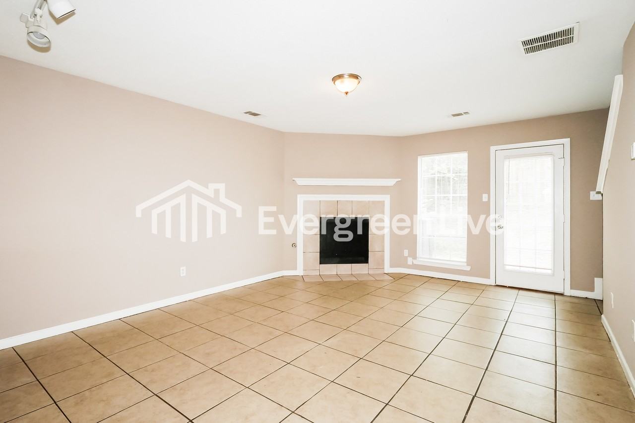 3915 Old Brownsville Rd - Photo 2 of 15