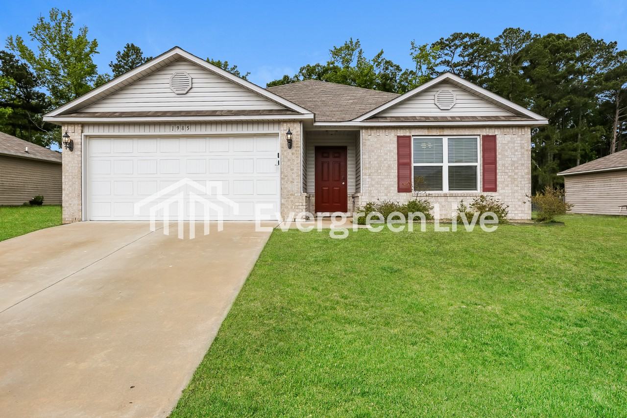 1985 Milburn Dr