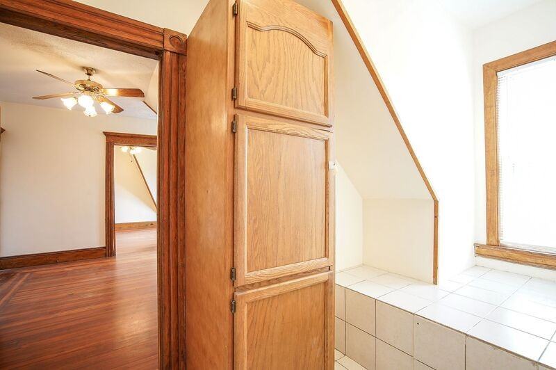 74 Crystal Ave #3rdFL - Photo 7 of 19