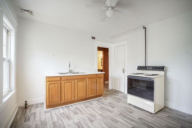 25 Virginia St #27 - Photo 3 of 20