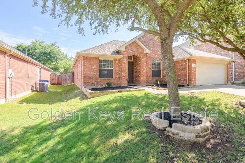 672 S Heights Dr - Photo 4 of 33