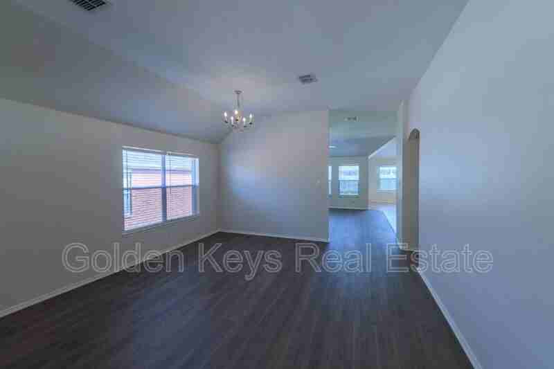 672 S Heights Dr - Photo 5 of 33