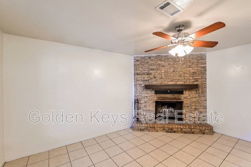 709 San Benito Dr - Photo 2 of 12