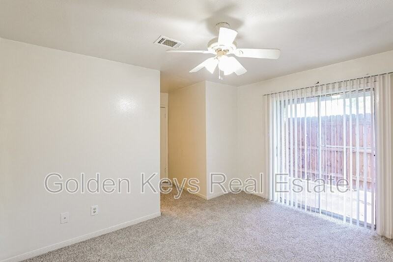 709 San Benito Dr - Photo 6 of 12