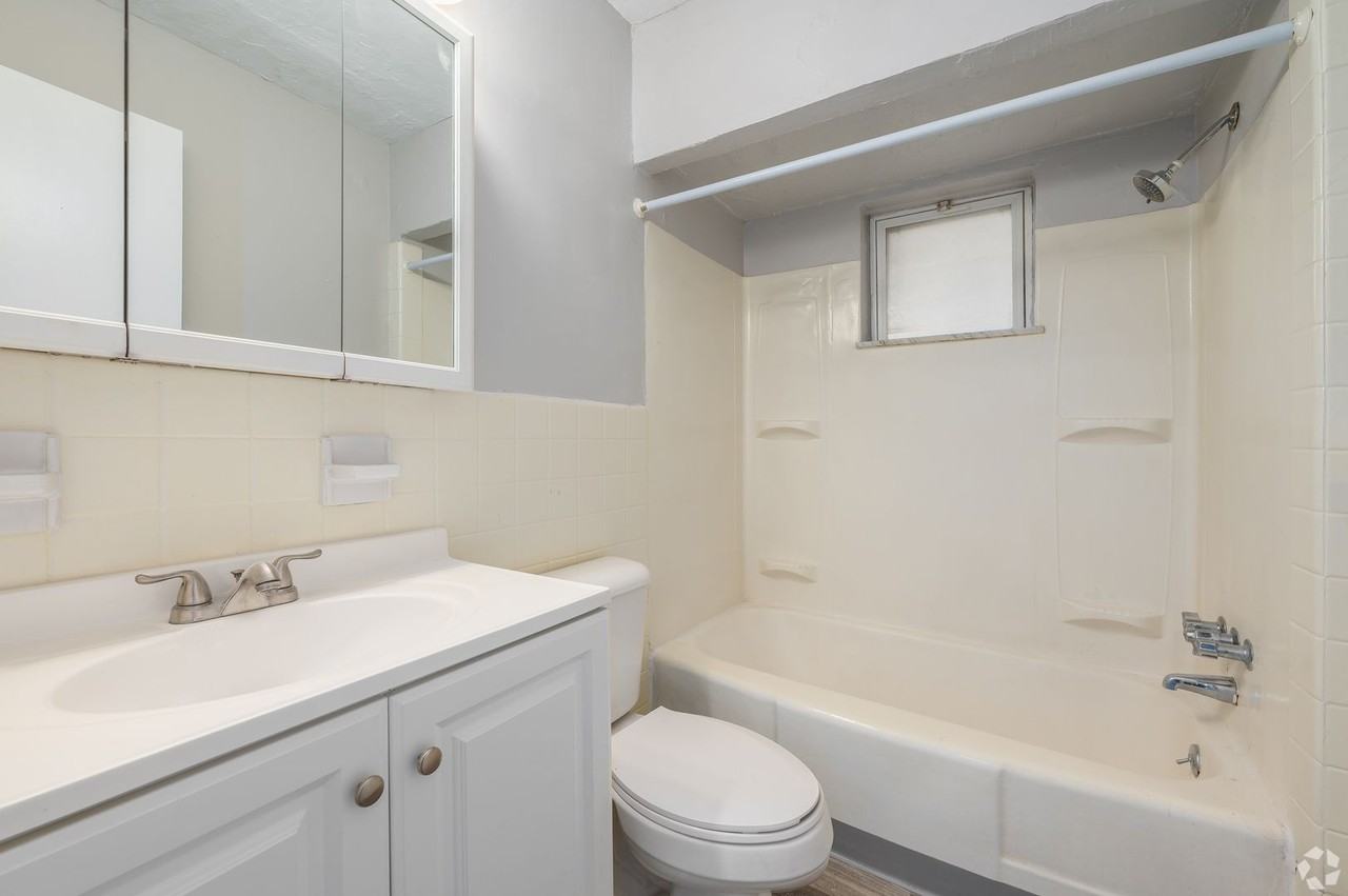 12530 Lake Avenue - Photo 7 of 18