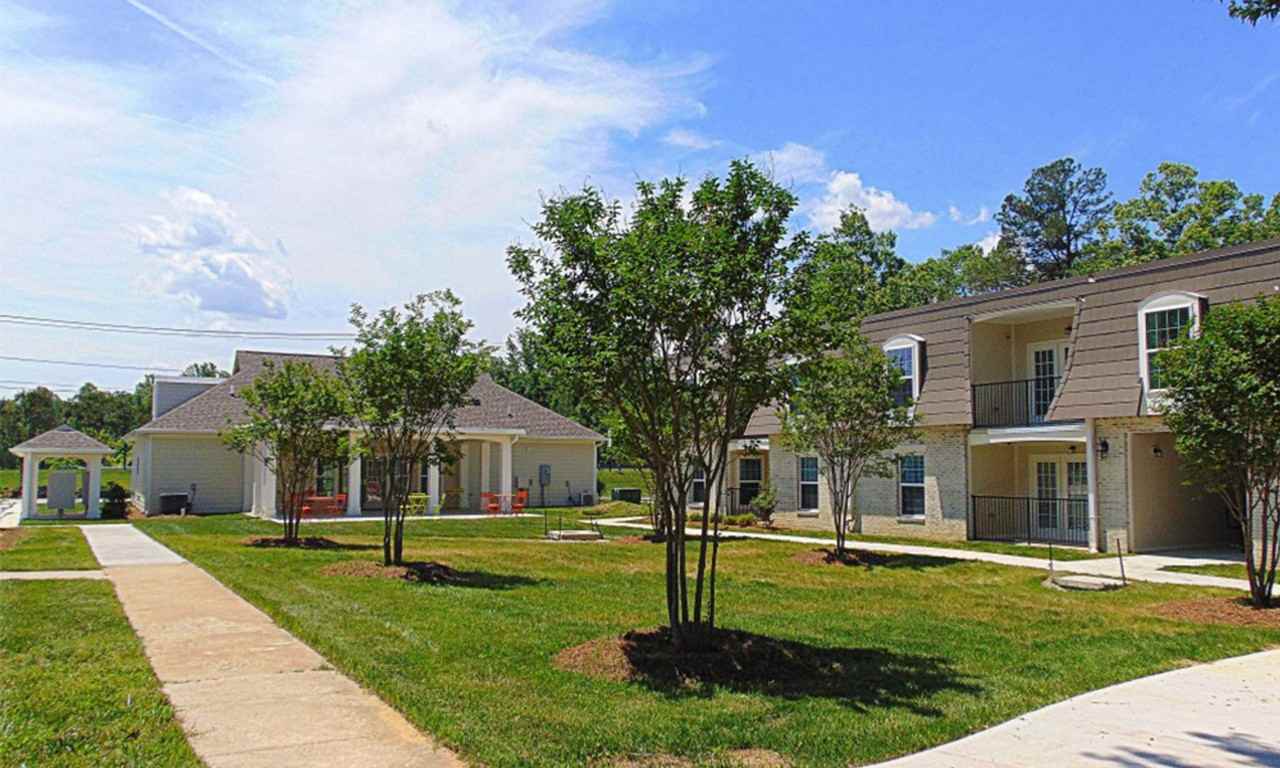 Courtyard Commons - Photo 3 of 17