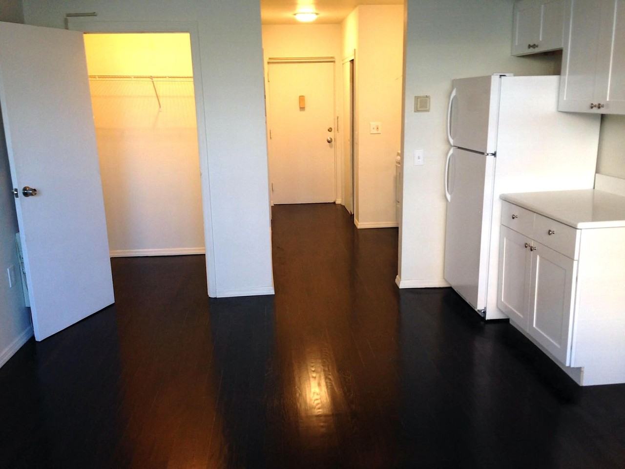 407 7th Ave - Photo 2 of 8