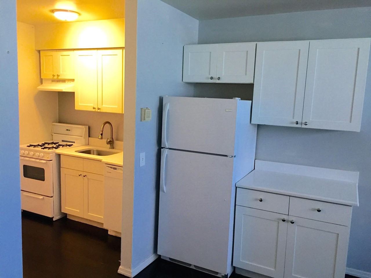 407 7th Ave - Photo 3 of 8
