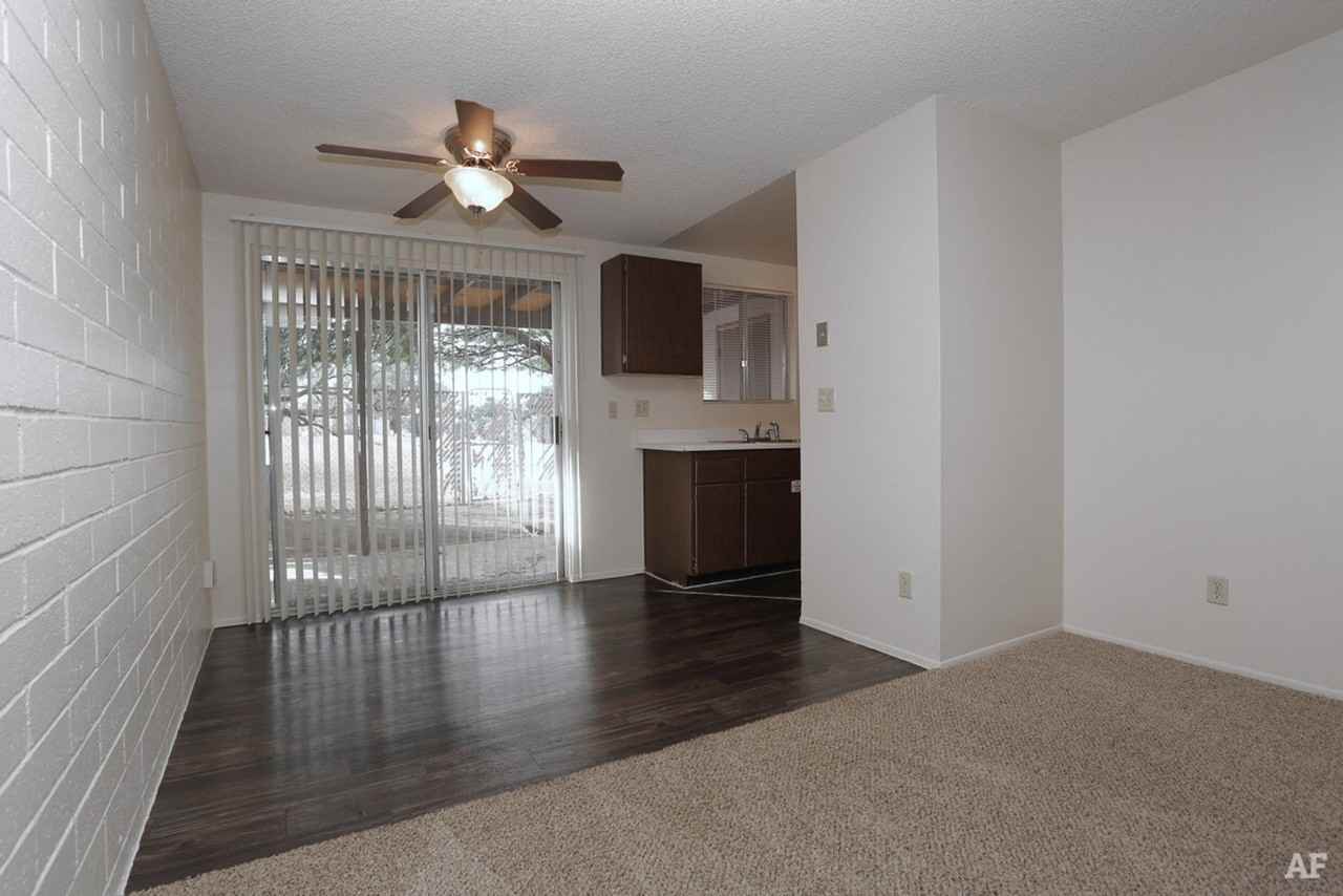 Ridgewood Garden Apartments - Photo 6 of 11