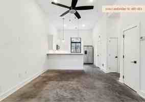 featured image of 909 Corinthian Ave