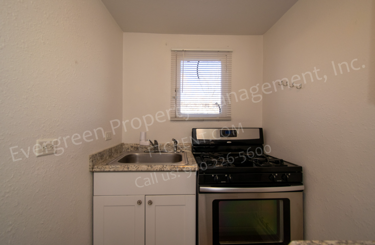 168 S Lincoln Ave - Photo 6 of 21