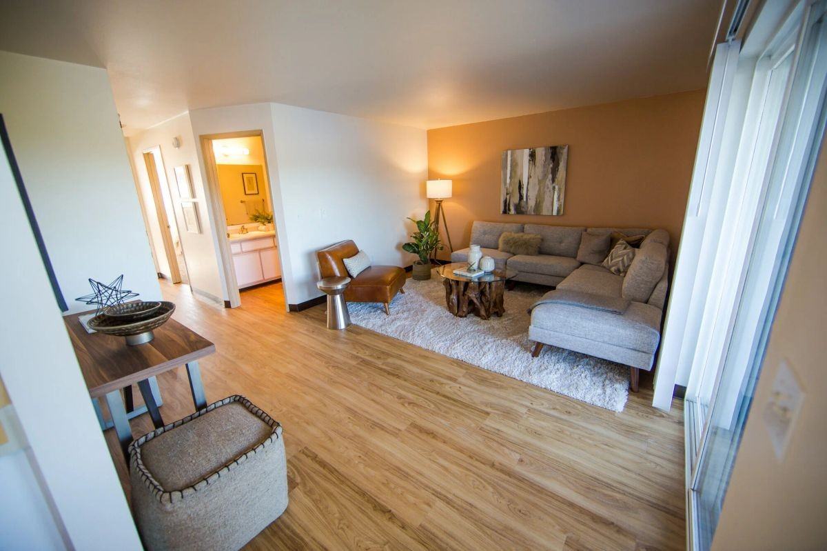 120 Se Mast Ave - Photo 6 of 23