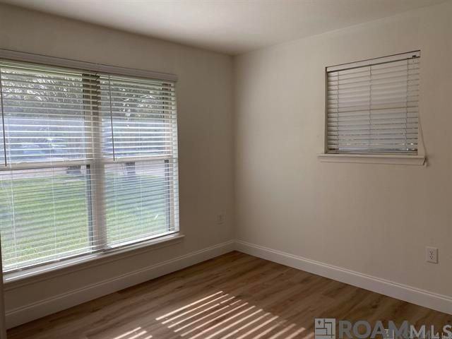 9477 Macedonia Ave - Photo 7 of 11
