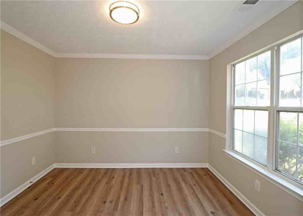 1334 Ambercrest Way - Photo 7 of 20