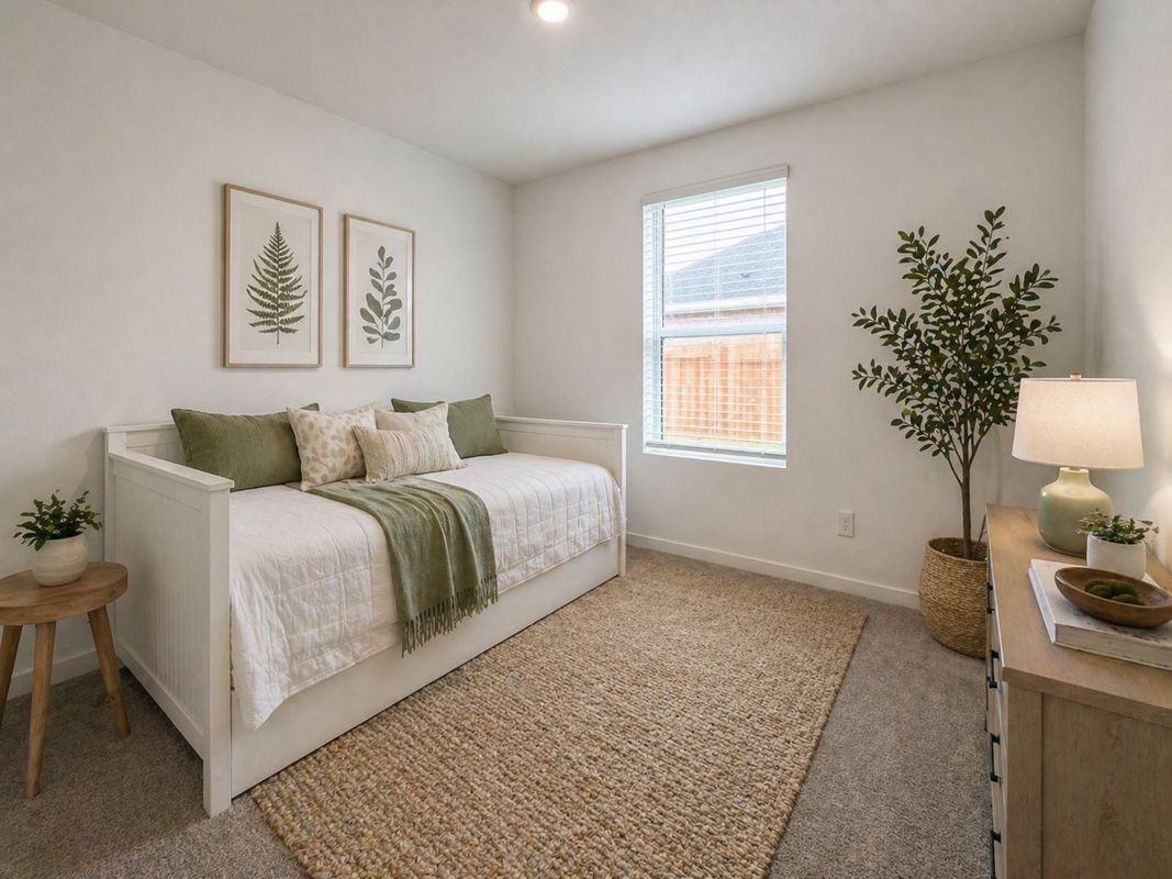 513 Robin St - Photo 7 of 12