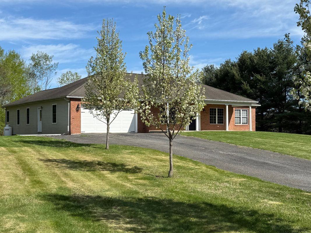 24 Mountain View Rd - Photo 2 of 3