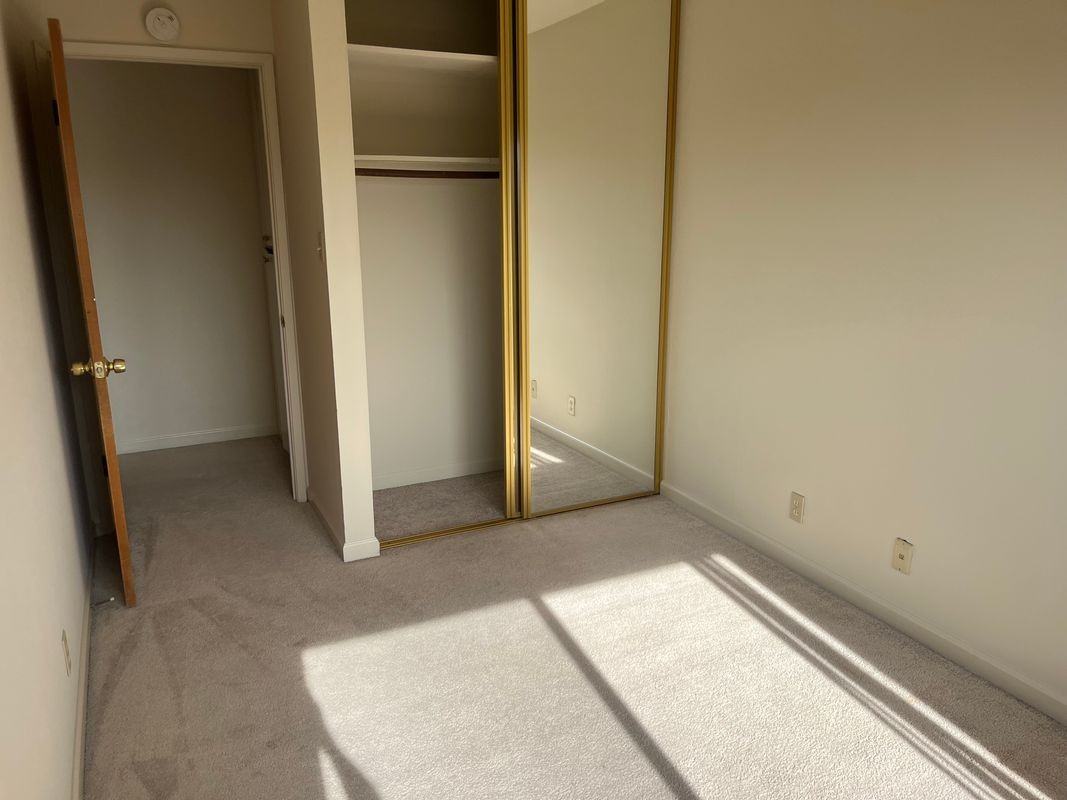 33 Atlas Ave - Photo 5 of 9