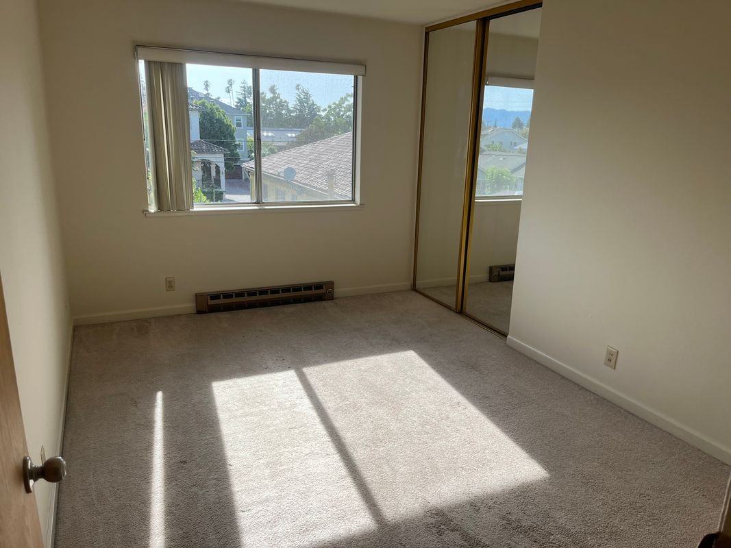 33 Atlas Ave - Photo 6 of 9