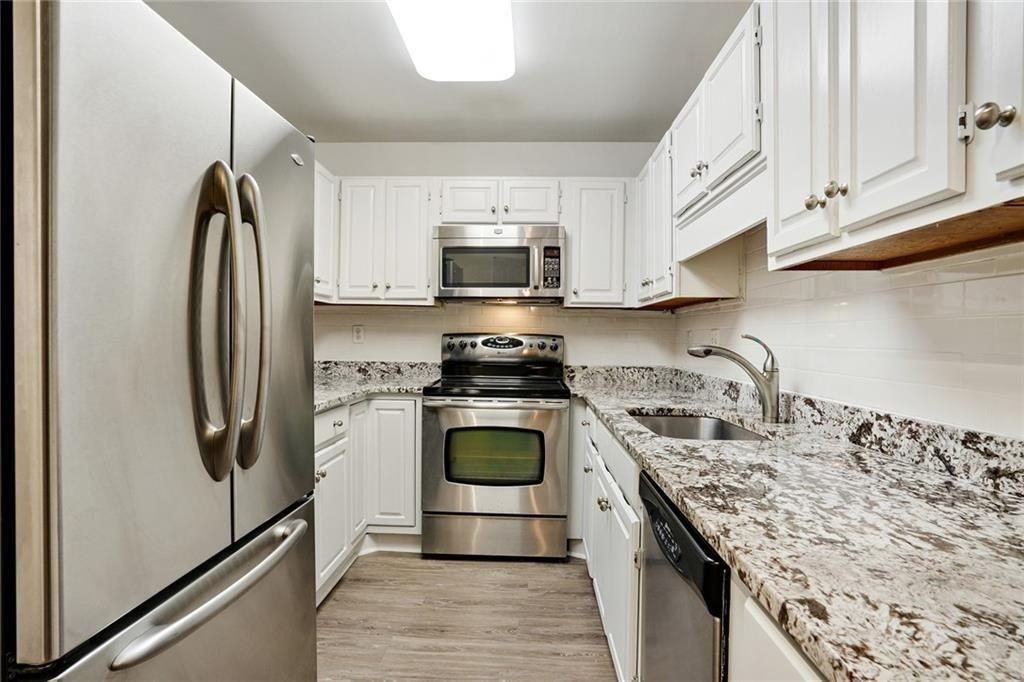 3203 Lenox Rd Ne ##6 - Photo 6 of 27