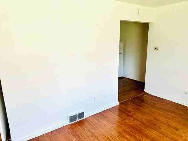 288 North Ave - Photo 4 of 11
