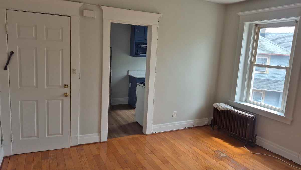 1363 Delaware Ave - Photo 3 of 5