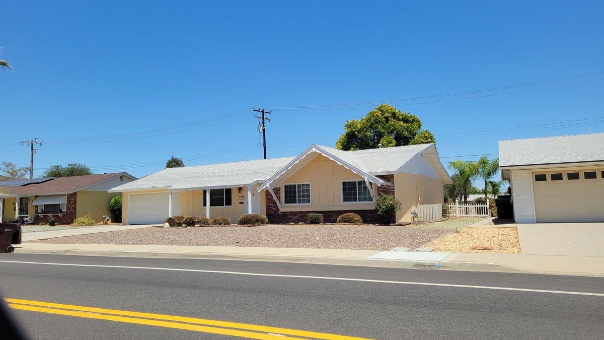 25946 Ridgemoor Rd - Photo 3 of 13