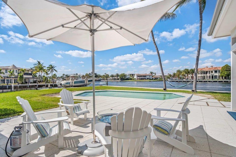 35 Castle Harbor Is - Photo 2 of 19