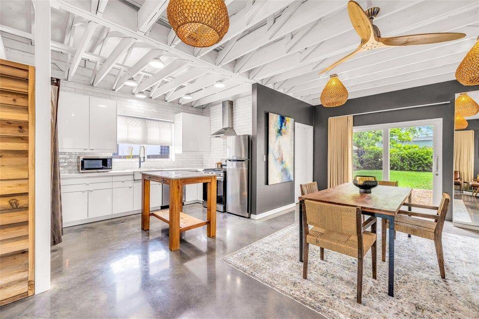 11 Se 13th St - Photo 5 of 16