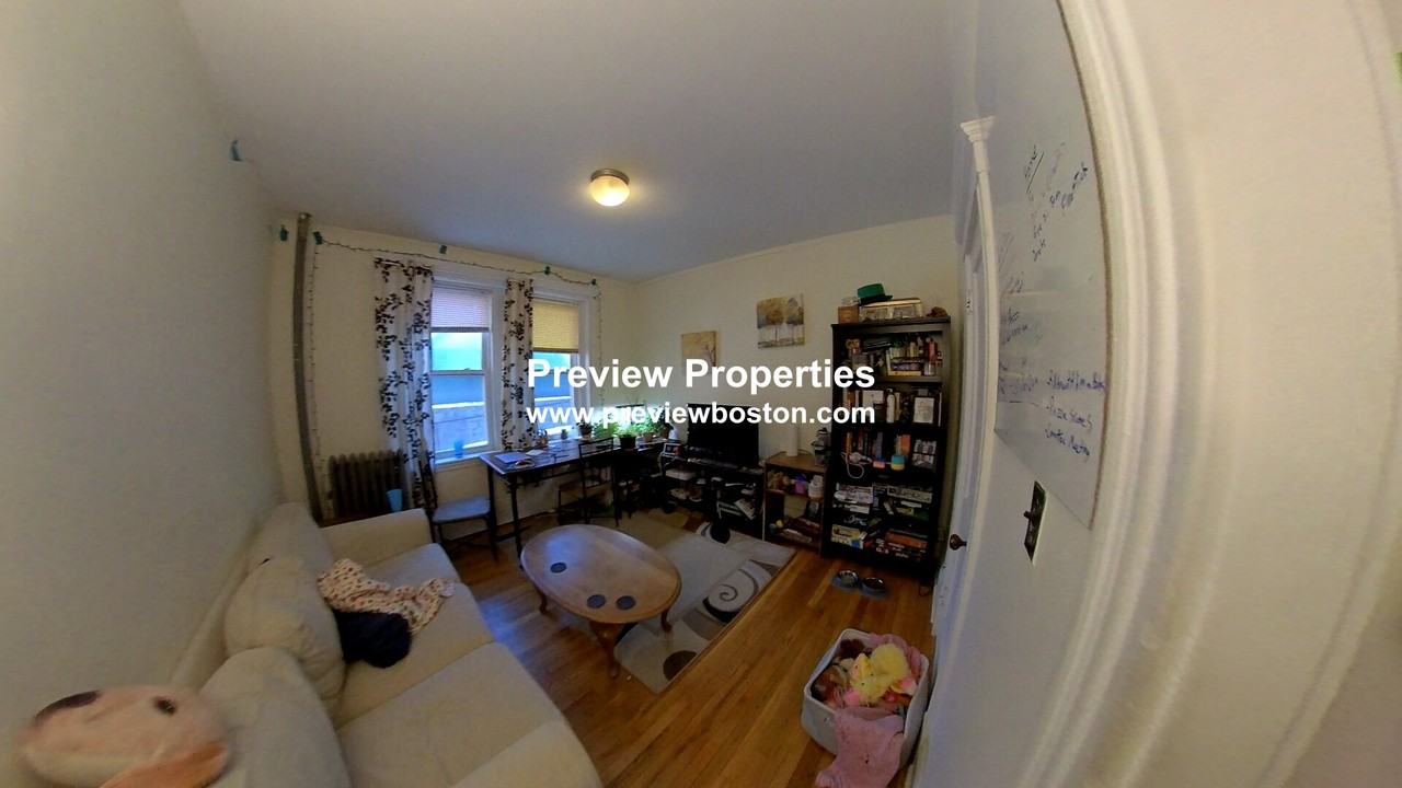 Commonwealth Ave #9P - Photo 5 of 7