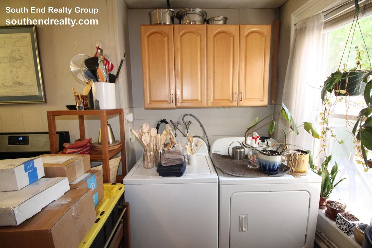 23 Gates St #B - Photo 2 of 11