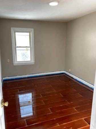 80 Sunnyside St ## 82 - Photo 5 of 8