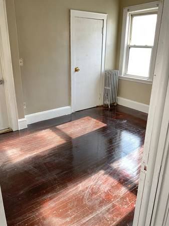 80 Sunnyside St ## 82 - Photo 6 of 8