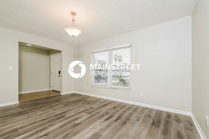 1110 Londonwood St - Photo 3 of 16